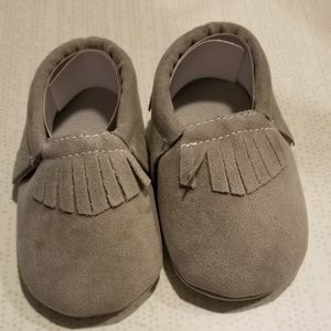 Moccasins and baby hat